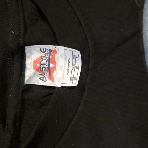 Unique Shirt - Picture 2 of 5